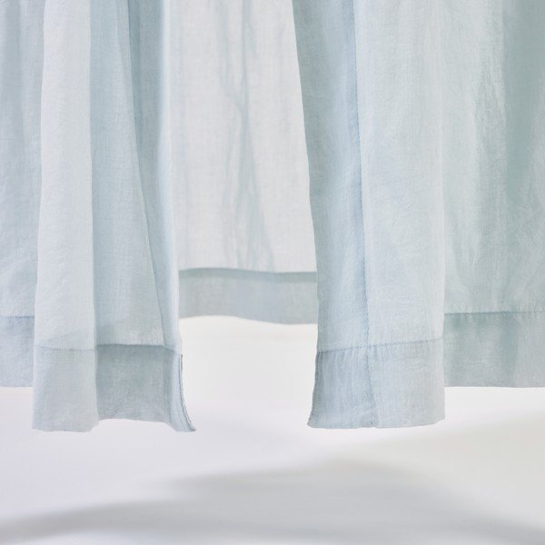 Gaiši zils kokvilnas baldahīns Carelene – Kave Home-image-1