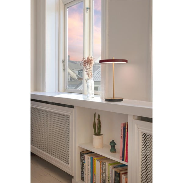 Sarkana LED galda lampa ar regulējamu spilgtumu un metāla abažūru (augstums 31 cm) Asteria Move – UMAGE-image-3