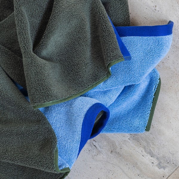 Tumši zaļš/zils frotē dvielis no organiskās kokvilnas 70x133 cm Soft – Mette Ditmer Denmark-image-1