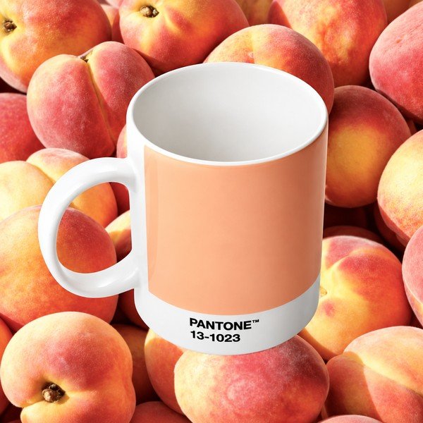 Persiku oranža porcelāna krūze 375 ml Peach Fuzz 13-1023 – Pantone-image-1