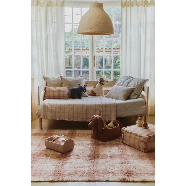 Kokvilnas bērnu spilvens 40x25 cm Rose – Lorena Canals-image-3