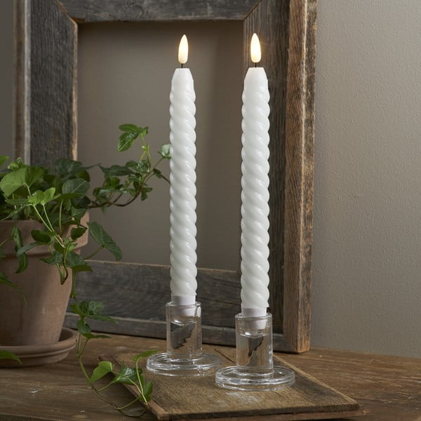 2 baltu LED sveču komplekts Star Trading Flamme Swirl Antique, augstums 25 cm