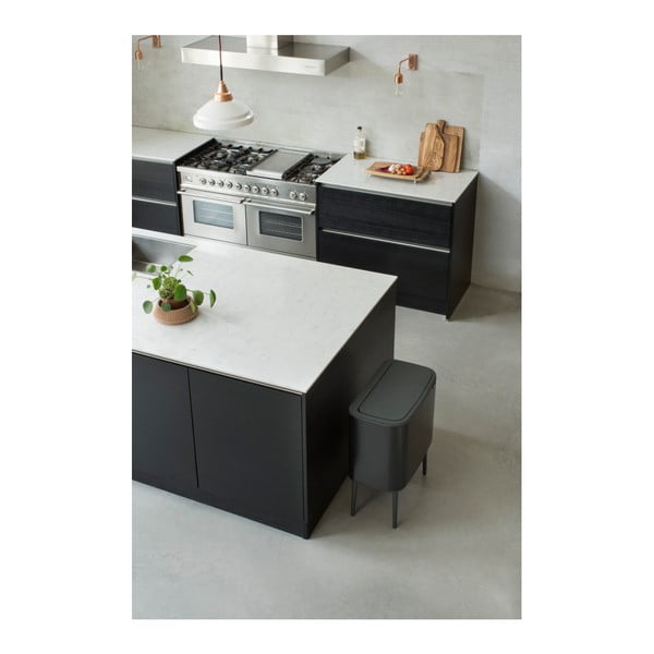 Matēti melna ar pieskārienu atverama tērauda atkritumu tvertne 36 l Bo Touch Bin – Brabantia-image-3
