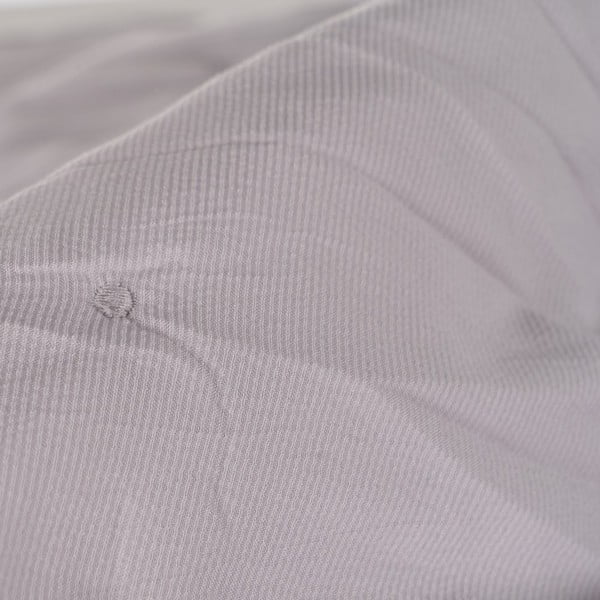 Pelēks stepēts gultas pārklājs 230x280 cm – Ixia-image-3