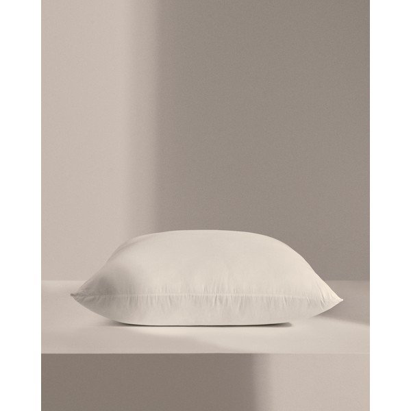 Spilvens 70x70 cm Fluff – Kave Home-image-1