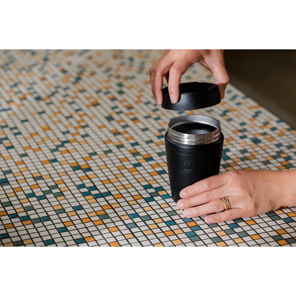 Melna termokrūze 454 ml  Helix Thermal Black L – KeepCup-image-1