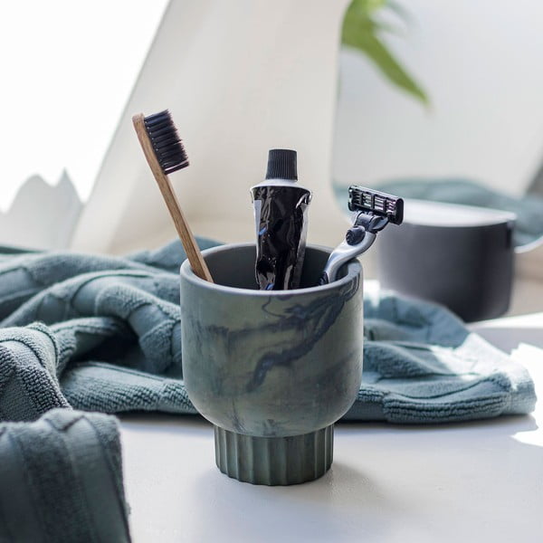 Zaļa krūze no akmens zobu birstēm Attitude – Mette Ditmer Denmark-image-2