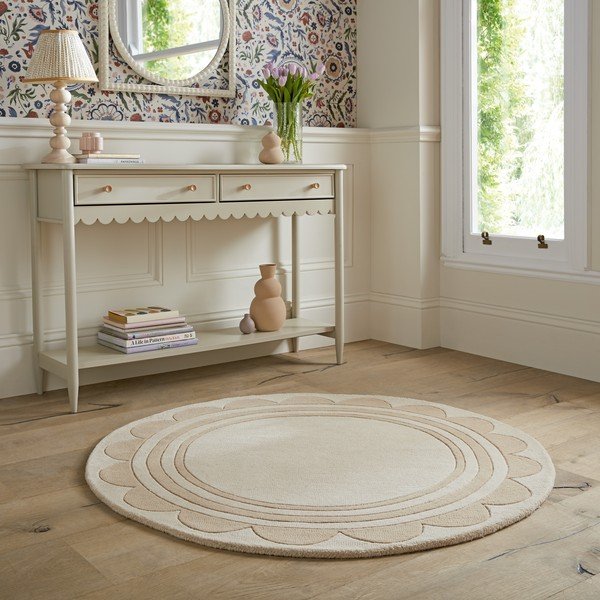 Dabīga toņa ar rokām darināts vilnas apaļš paklājs ø 120 cm Lois Scallop – Flair Rugs-image-1