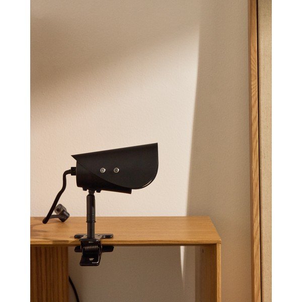 Melna metāla galda lampa ar klipsi (augstums 16 cm) Jula – Kave Home-image-3
