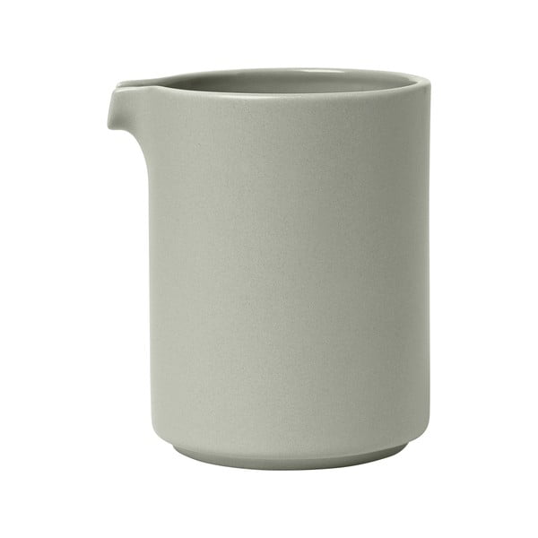 Gaiši pelēka keramikas piena krūze Blomus Pilar, 280 ml