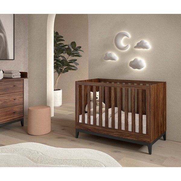 Tumša dabīga toņa bērnu gultiņa ar riekstkoka imitāciju ar regulējamu augstumu 60x120 cm Ilyas – Vipack-image-1