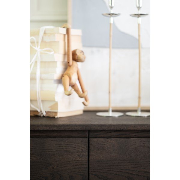 Tumša dabīga toņa kumode ar ozolkoka imitāciju 180x70x40 cm Melstone – Rowico-image-4