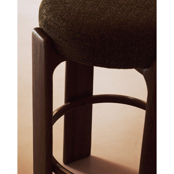 Zaļa/tumša dabīga toņa oša masīvkoka bāra taburete (sēdekļa augstums 75 cm) Granite – Kave Home-image-4