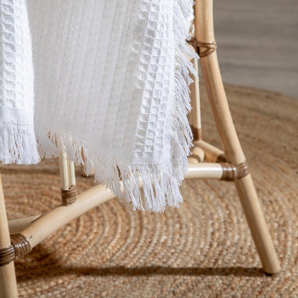 Balts gultas pārklājs no pārstrādātas kokvilnas 260x280 cm Honeycomb – Ixia-image-1