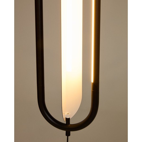 Melna LED stāvlampa (augstums 300 cm) Bow – Kave Home-image-2