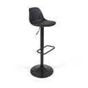 Matēti melns mākslīgās ādas bāra krēsls ar regulējamu augstumu (sēdekļa augstums 60 cm) Orlando-T – Kave Home