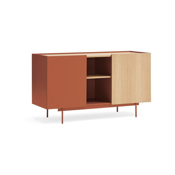 Ķieģeļu sarkana/dabīga toņa zema kumode ar ozolkoka imitāciju 130x78 cm Otto – Teulat-image-1