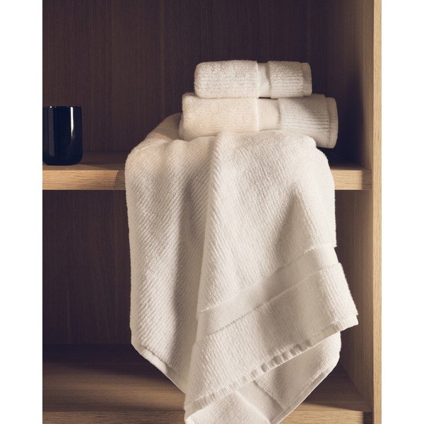 Balts frotē kokvilnas dvielis 50x90 cm Olvira – Kave Home-image-3