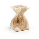 Mungura masīvkoka sānu galdiņš 30x30 cm Hakon – Kave Home