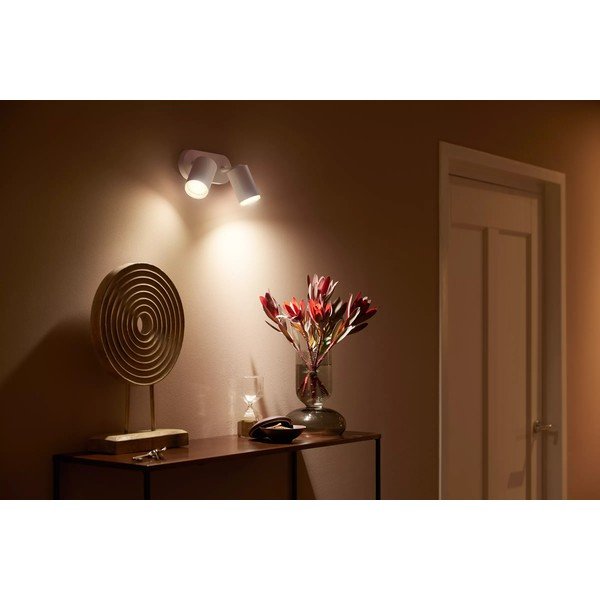 Viedā prožektora tipa lampa ar GU10 spuldžu ietveri 6 W Fugato – Philips Hue-image-1