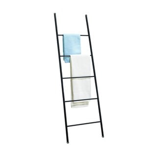 Dekoratīvās kāpnes dvieļiem