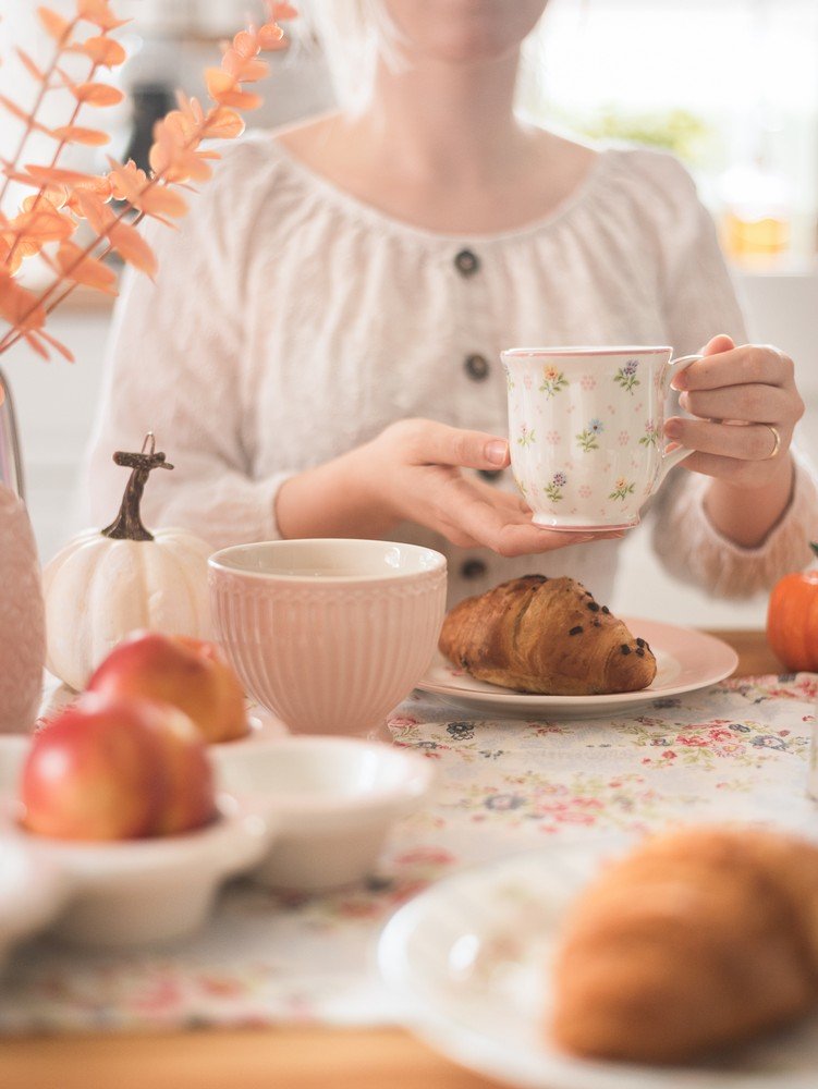 Iedvesma : Romantiskais stils, Ēdamistaba