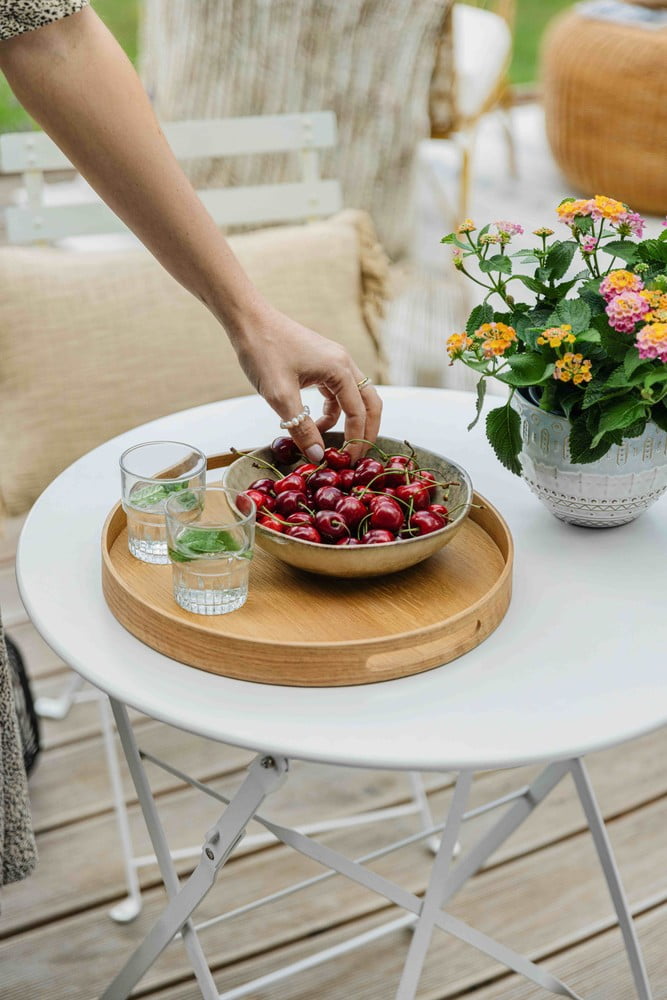 Iedvesma : Dārzs, Āra