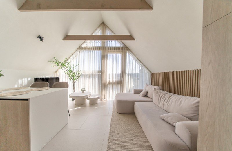 Japandi stila brīvdienu māja Palangā