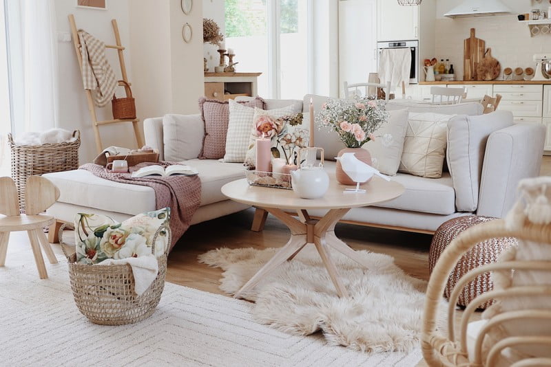 Iedvesma : Dzīvojamā istaba, Romantiskais stils