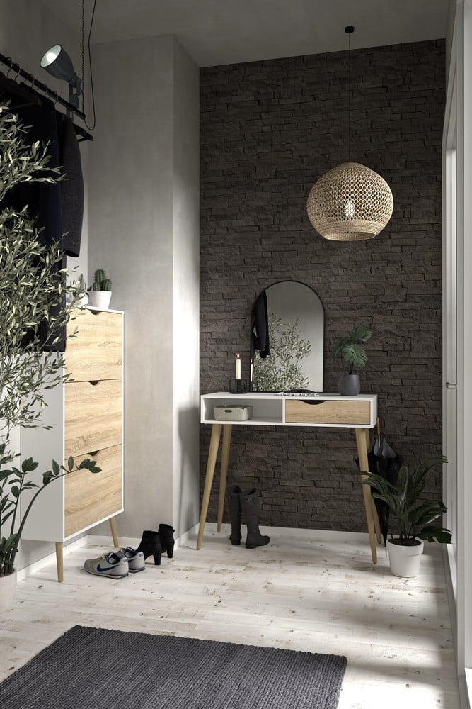Iedvesma : Priekšnams un garderobe