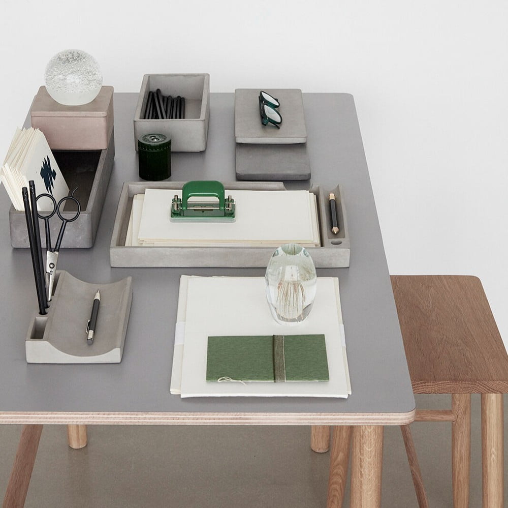 Iedvesma : Darbs un mācības, Birojs