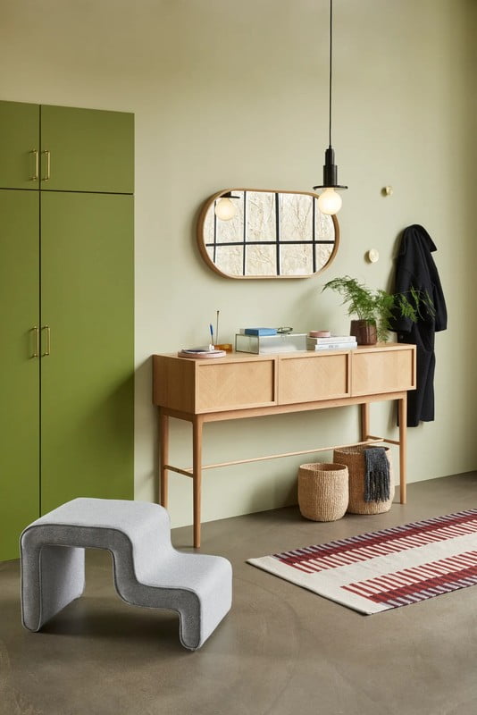 Iedvesma: Priekšnams un garderobe