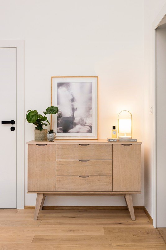 Iedvesma : Priekšnams un garderobe