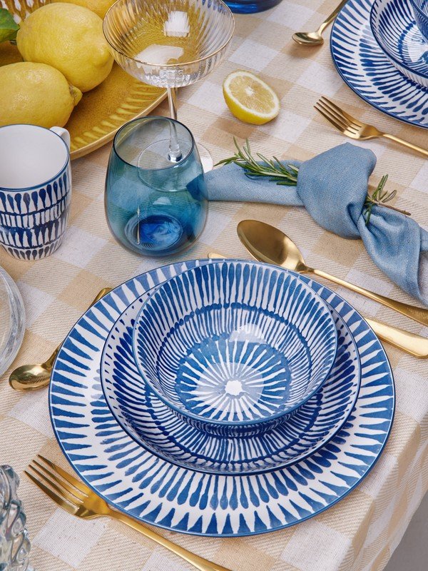 Iedvesma : Ēdamistaba, Dāvanas