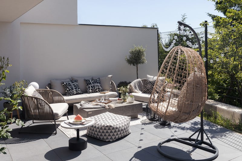 Iedvesma : Dārzs, Āra