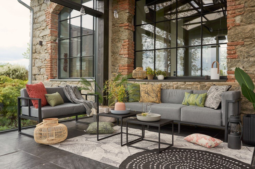 Iedvesma : Dārzs, Āra