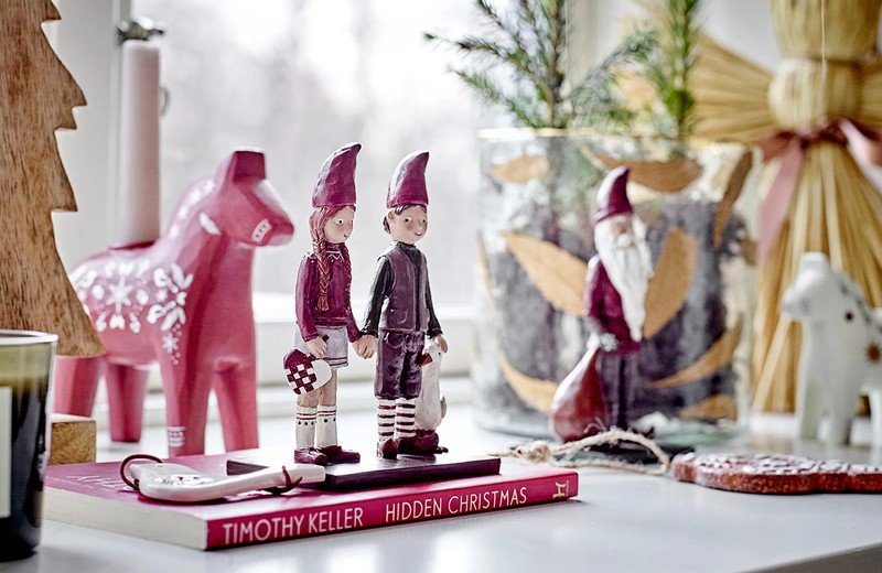 Kitschmass: rotaļīgi dekori izsmalcinātam svētku interjeram