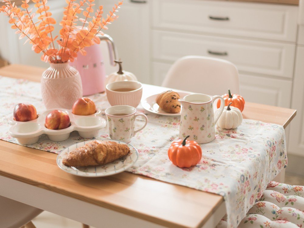 Iedvesma : Romantiskais stils, Ēdamistaba