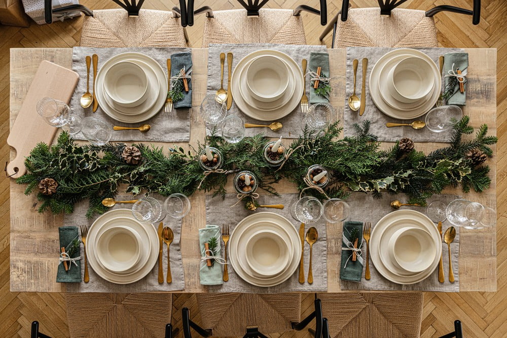 Iedvesma : Ziemassvētki, Ēdamistaba