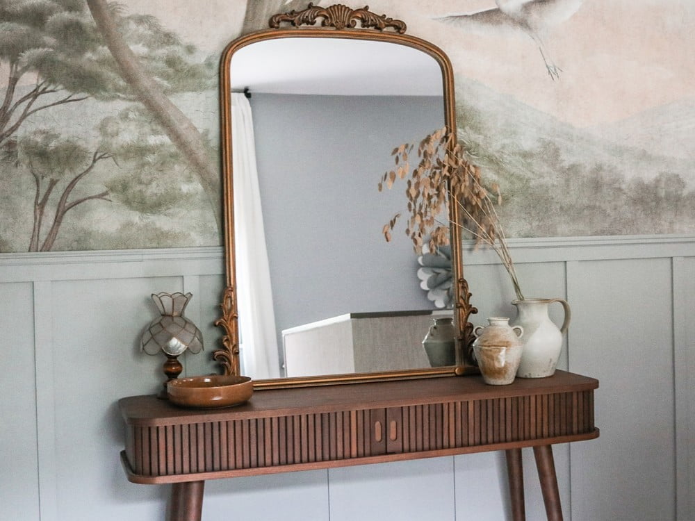 Iedvesma : Priekšnams un garderobe
