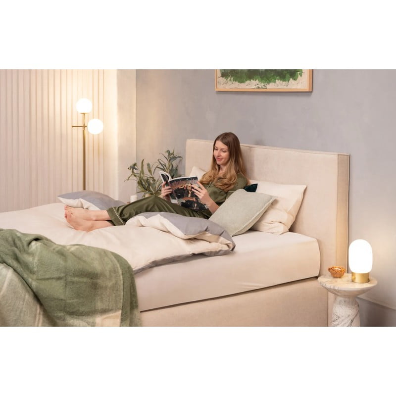 Kas ir boxspring atsperu gulta un kāpēc to izvēlēties?