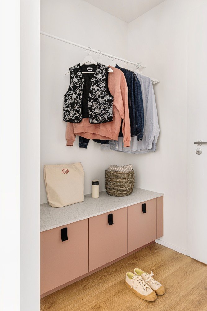Iedvesma : Priekšnams un garderobe