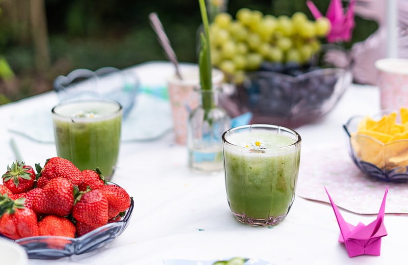 Pašgatavota gurķu limonāde: atsvaidzinoša recepte dažādās variācijās