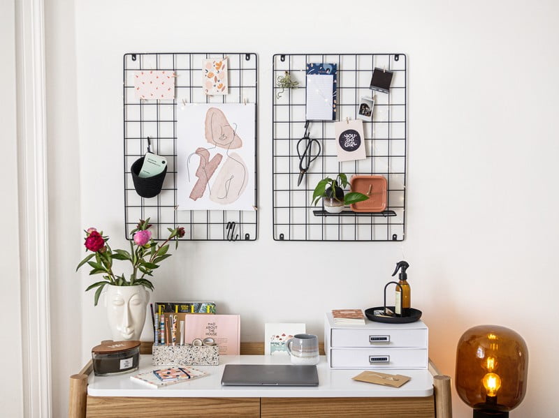 Iedvesma : Birojs, Darbs un mācības