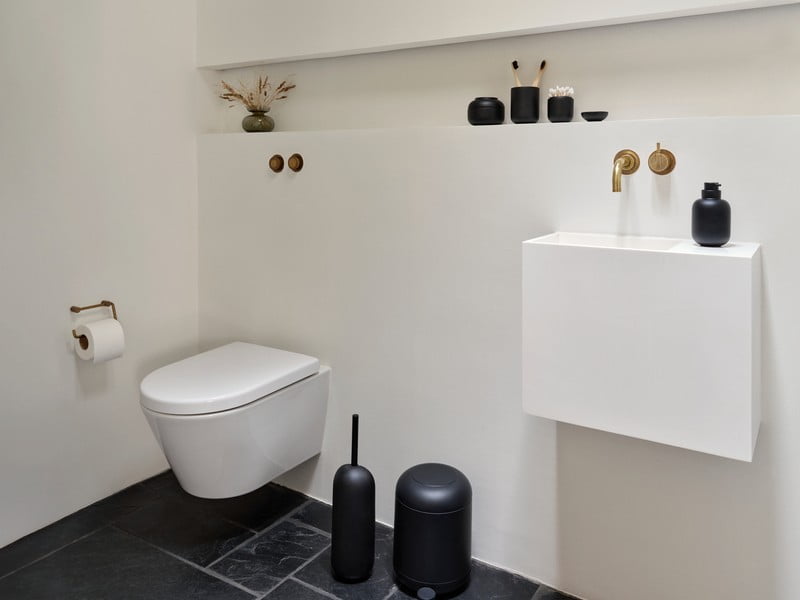 Iedvesma : Vannasistaba, Tīrīšana un organizēšana