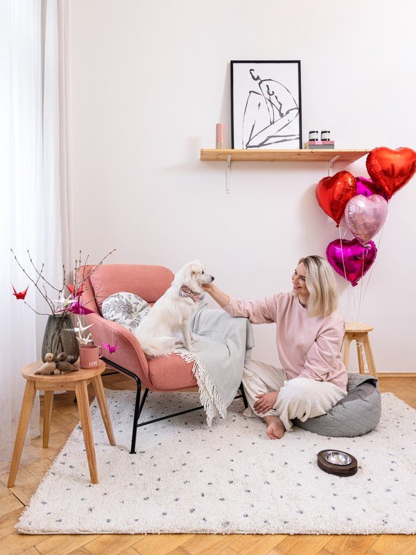 Iedvesma : Valentīna diena, Dzīvojamā istaba