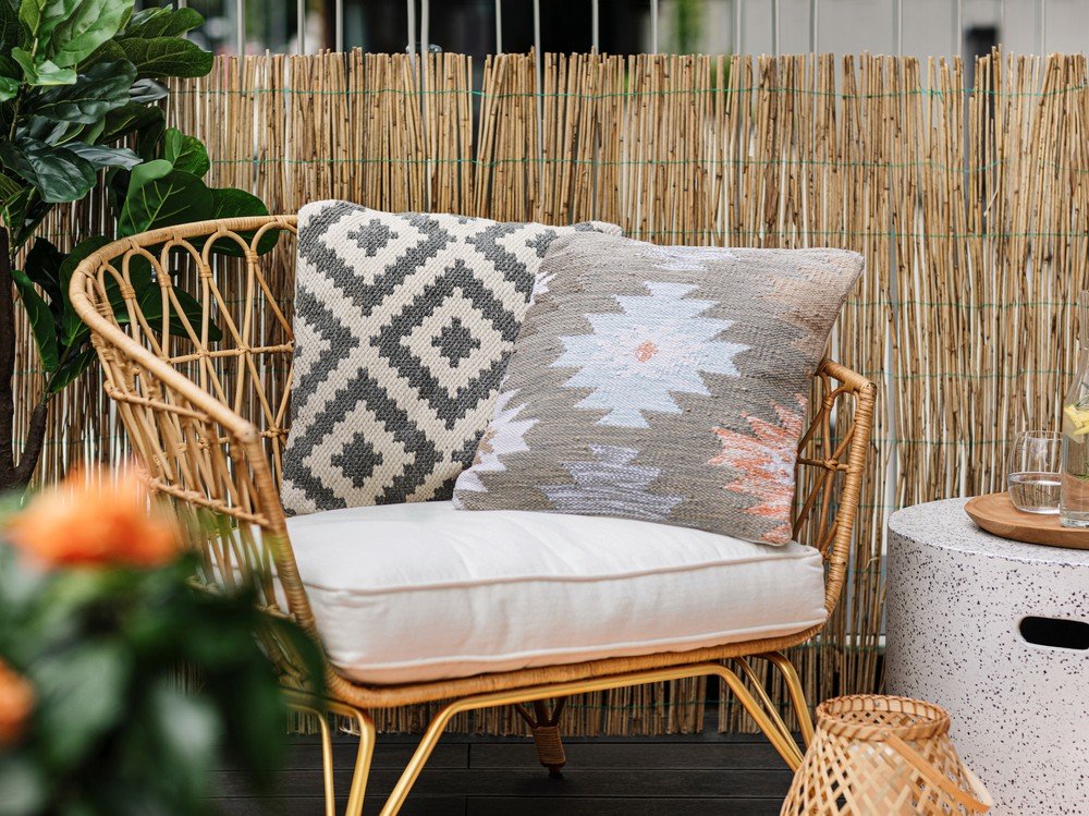 Iedvesma : Balkons un terase