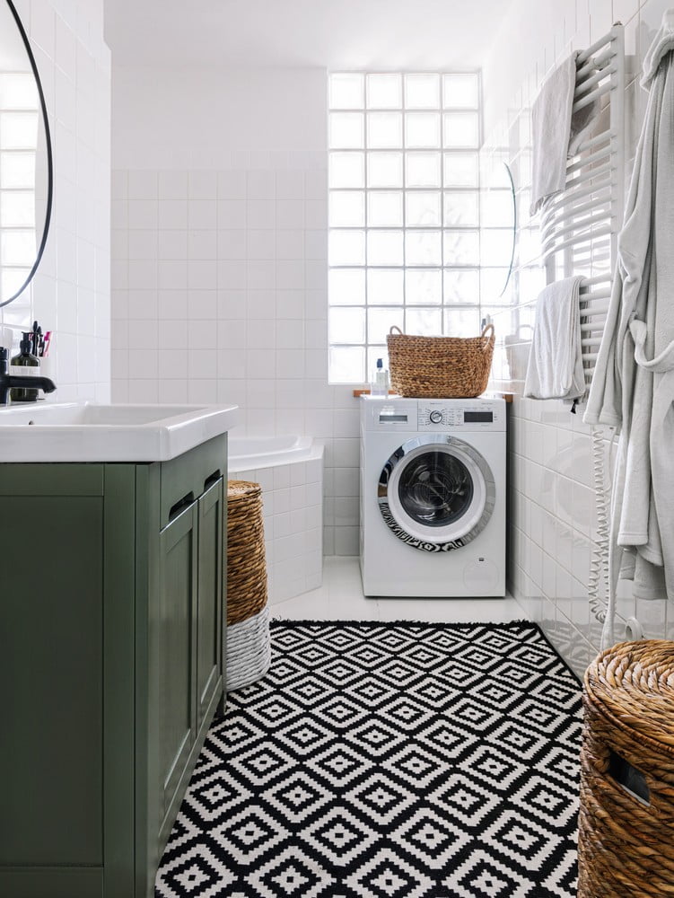 Iedvesma : Vannasistaba, Bonami ciemojas