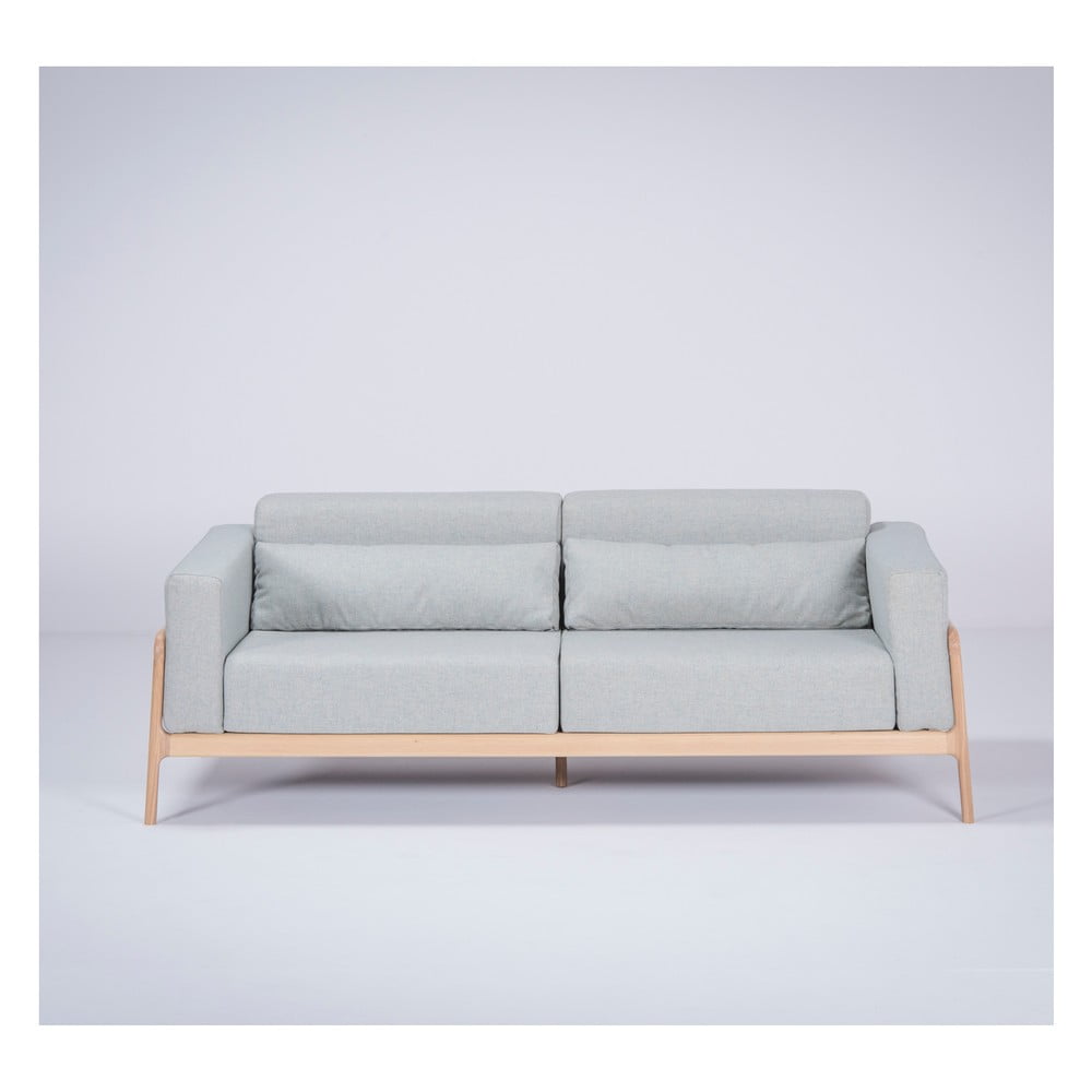 Zili pelēks dīvāns ar ozolkoka konstrukciju Gazzda Fawn, 210 cm